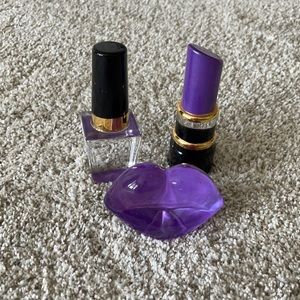 Small glass decorations